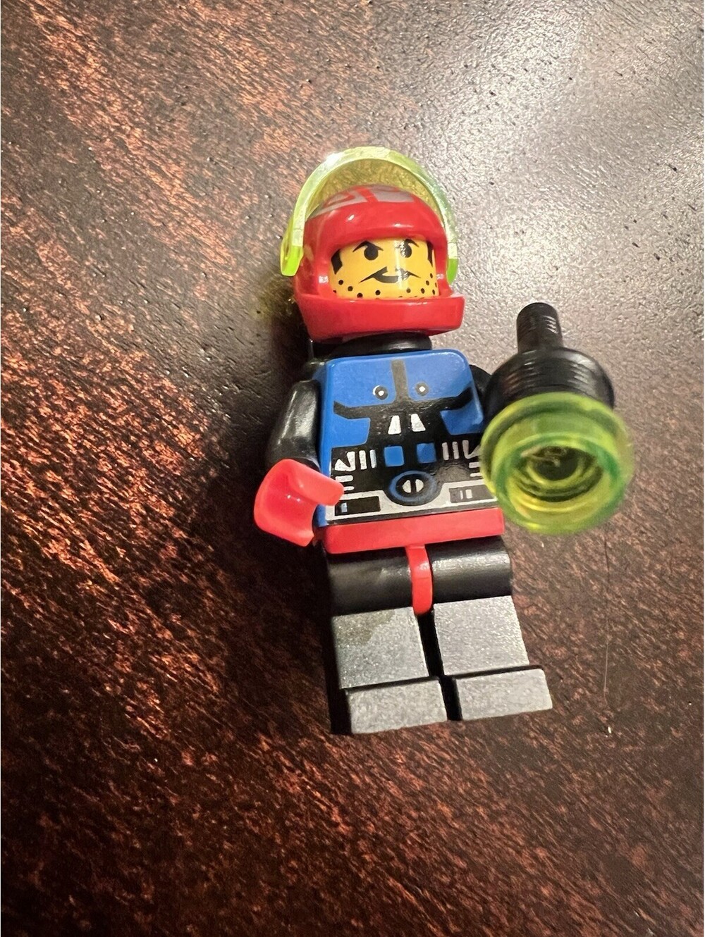 Vintage LEGO Space Police I & II Minifigure Lot 1989 1992 Red Helmet Neon Visor - Picture 3 of 6